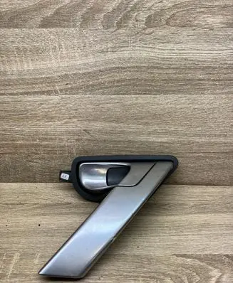 Nissan Primera Front door interior handle Z50253000 80671BA