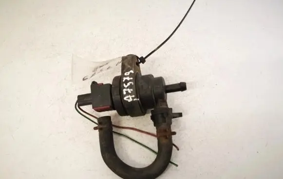 Saab 9-5 Valve vacuum 4670477