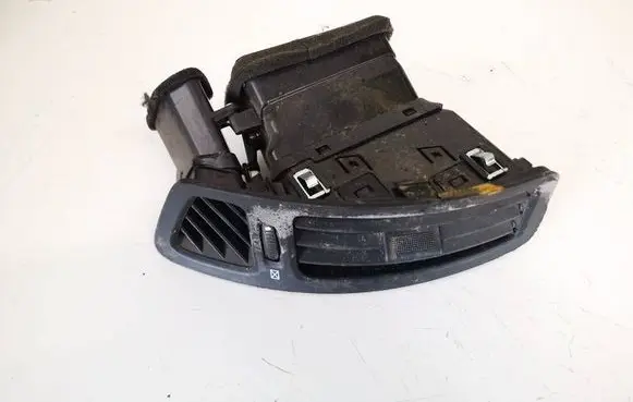 KIA Ceed Dash center air vent grill 974801h000 97480-1h000