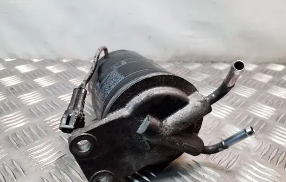 Mazda 6 Fuel filter bracket/mount holder 