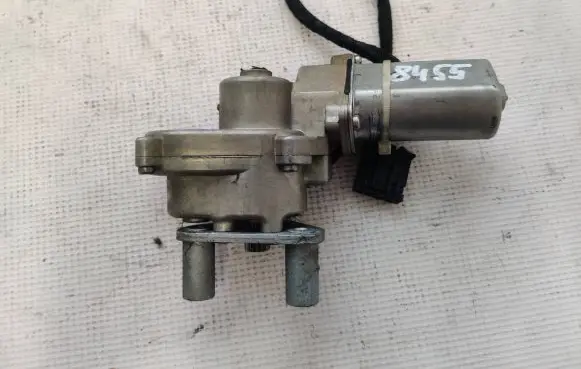 Volkswagen Transporter - Caravelle T5 Sliding door latching motor 7H0843766C