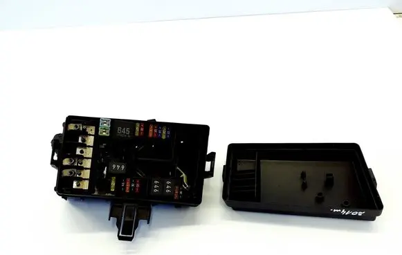 Fuse box set