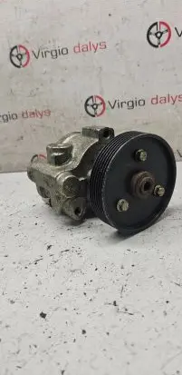 Renault Megane I Power steering pump 7700415198 26058572 7700417308