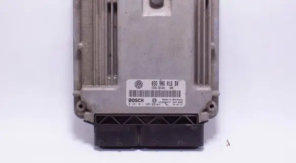 Volkswagen Touran I Engine control unit/module 03G906016BQ 0281011906