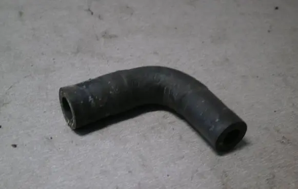 Mercedes-Benz ML W163 Engine coolant pipe/hose 6282030082
