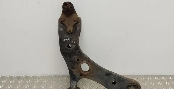 Toyota Avensis T270 Front lower control arm/wishbone