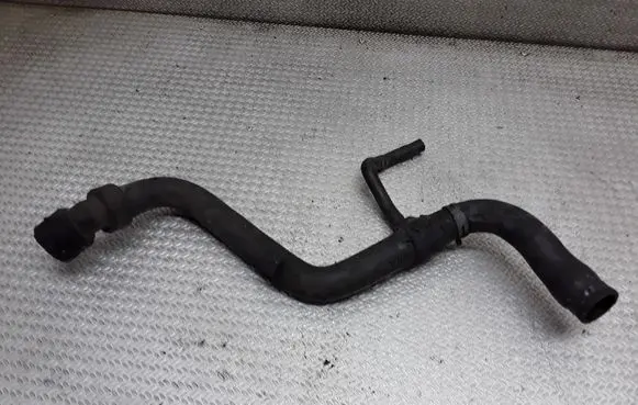 Volkswagen PASSAT B5 Engine coolant pipe/hose 4B0121101E