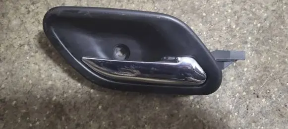 BMW 5 E39 Rear door interior handle 8226050