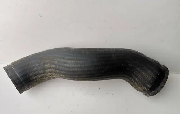 Volvo V70 Intercooler hose/pipe 30680218