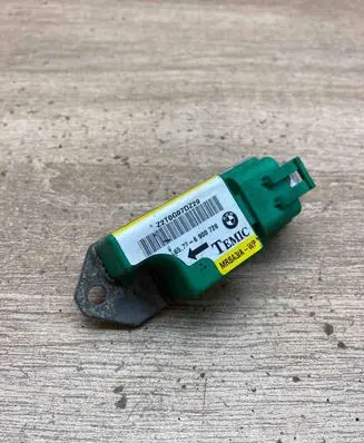 BMW 5 E39 Airbag deployment crash/impact sensor 6900728