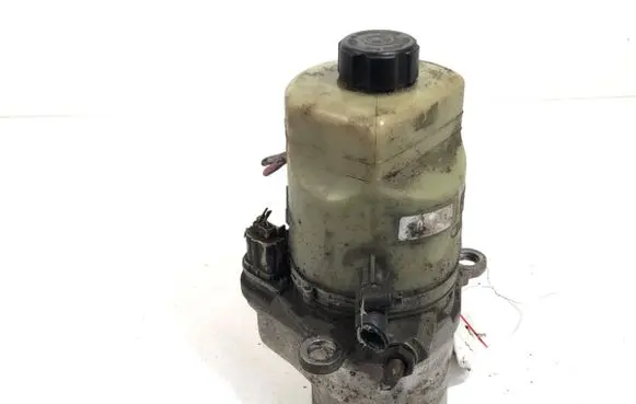 Ford Focus C-MAX Power steering pump 3M51-3K514