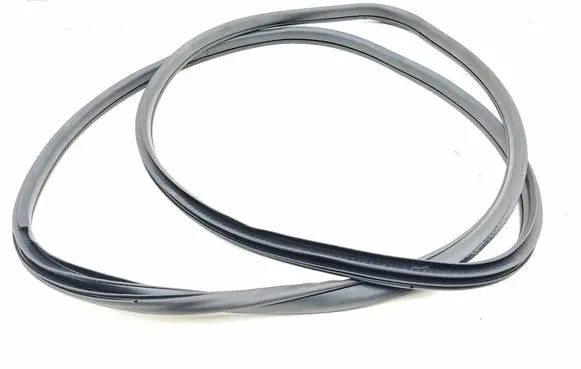 Suzuki Vitara (LY) Front door rubber seal 