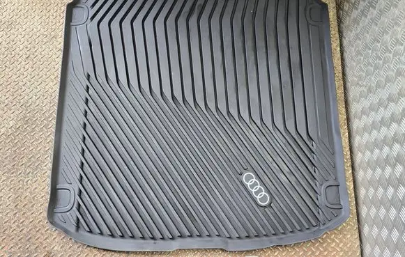 Audi A5 Rubber trunk/boot mat liner 8B3061180