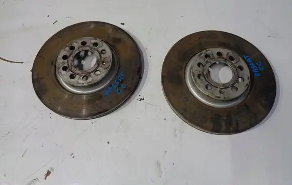 Volkswagen PASSAT CC Front brake disc TARCZE