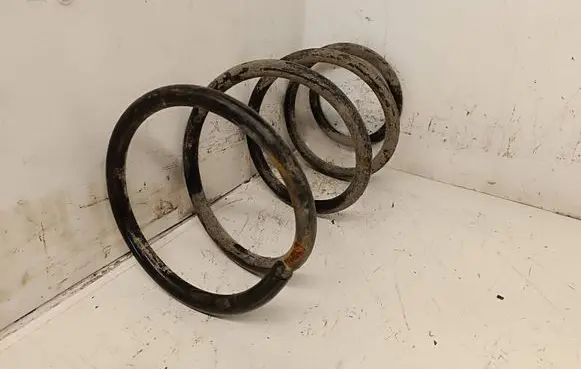 Toyota Corolla Verso AR10 Front coil spring