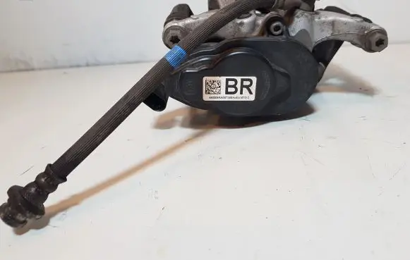 Nissan Qashqai J12 Rear brake caliper 440006RA0B