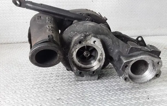 Volkswagen Touareg I Turbo 07Z145873E