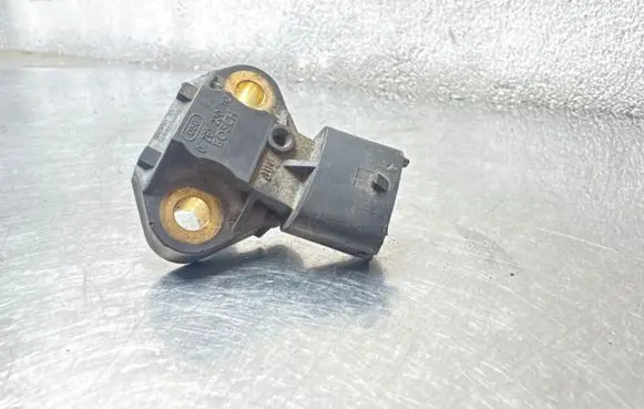 Opel Astra J Fuel pressure sensor 0261230112