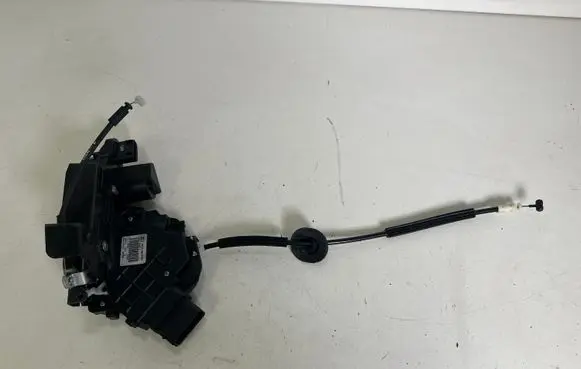 Land Rover Discovery 4 - LR4 Rear door lock A048317