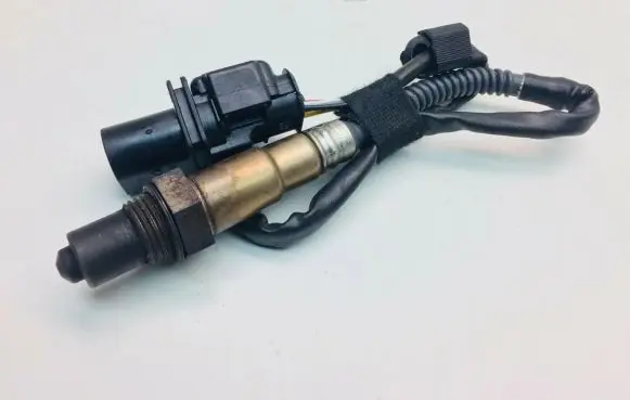 Volkswagen PASSAT B6 Lambda probe sensor 03C906262D