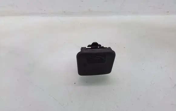 Chevrolet Aveo Engine bonnet (hood) release handle