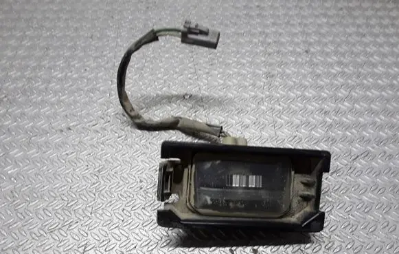 Toyota Hilux (N80, N90, N100, N110) Number plate light