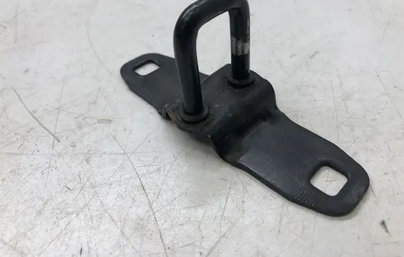 Alfa Romeo Giulietta Loading door lock loop/hook striker 
