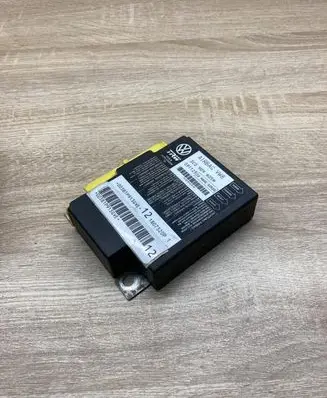 Volkswagen PASSAT B6 Airbag control unit/module 3C0909605M 391125