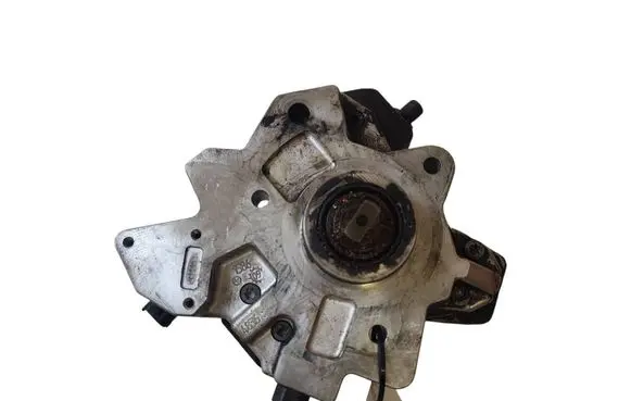 Hyundai Santa Fe Fuel injection high pressure pump 0445010121 3310027400