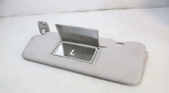 Renault Captur Sun visor clip/hook/bracket 