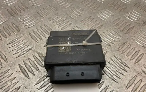 Audi A6 S6 C7 4G Auxiliary heating control unit/module 4K0906121B
