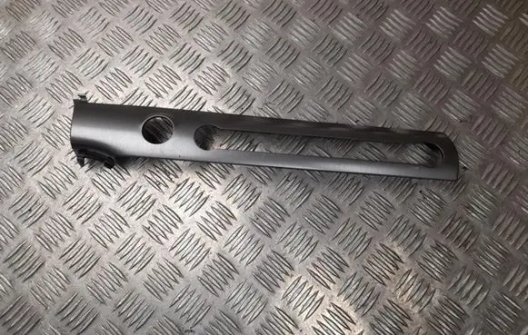 Hyundai Kona II Radio/GPS head unit trim 84704BE010
