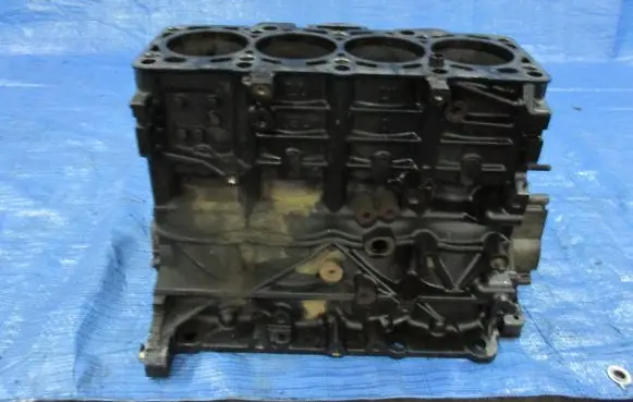 Volkswagen Polo VI Engine block 
