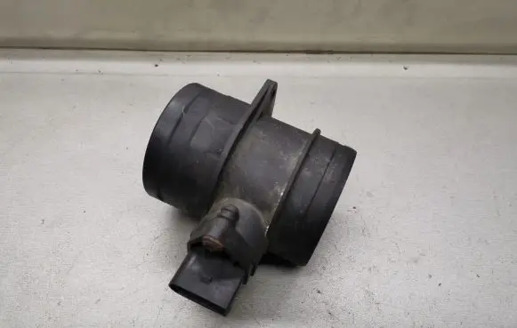 Mitsubishi Grandis Mass air flow meter 0281002461 074906461B