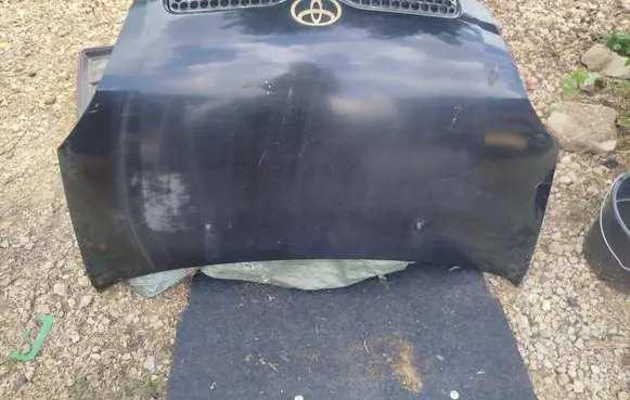 Toyota Yaris Engine bonnet/hood YARIS1