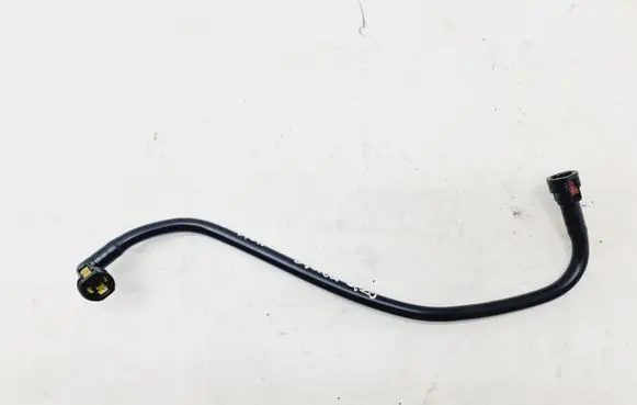 Gearbox oil cooler pipe/hose