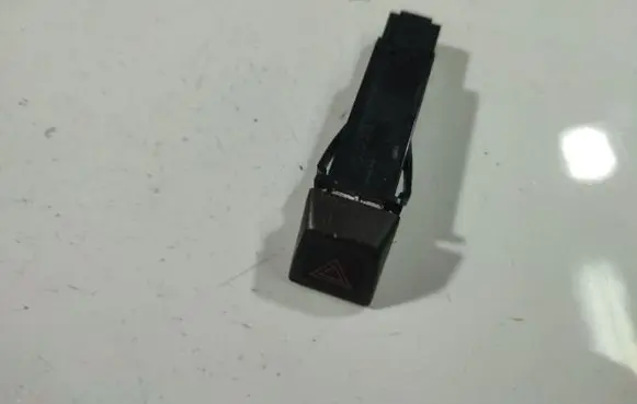 Volvo S40 Hazard light switch 8651399