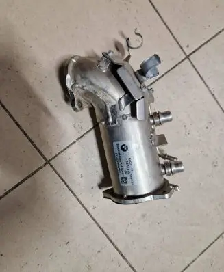 BMW 7 G11 G12 EGR valve cooler 8574815 K0GT1171 N346299AM