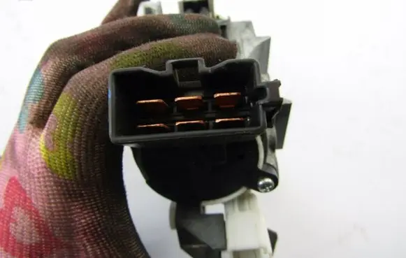 Mitsubishi Pajero Ignition lock 