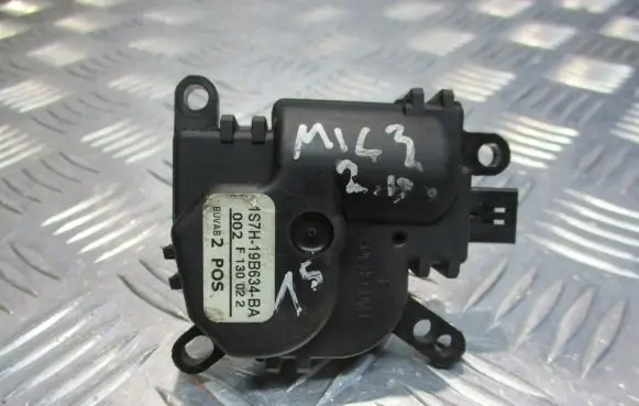 Ford Mondeo Mk III Central body control module 1S7H-19B634-BA