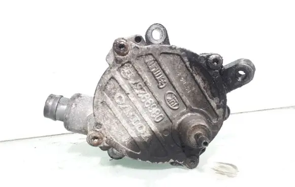 Volvo V70 Vacuum pump 08699237