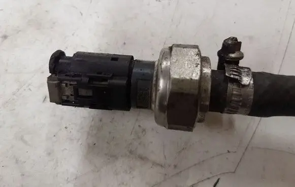 BMW 5 F10 F11 Exhaust gas pressure sensor 8507634
