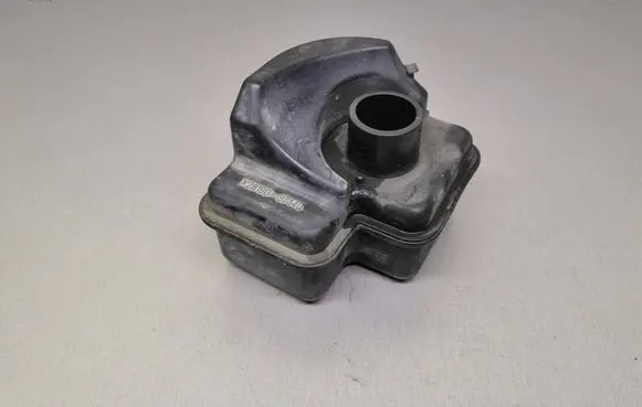 Intake resonator