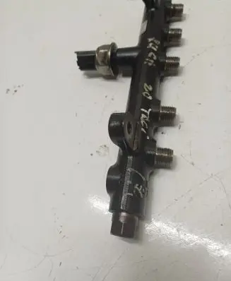 Ford Kuga II Fuel main line pipe 28285170