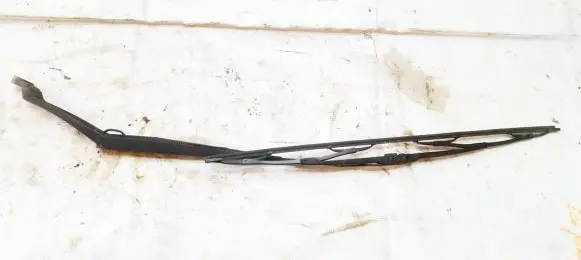 KIA Sportage Front wiper blade arm
