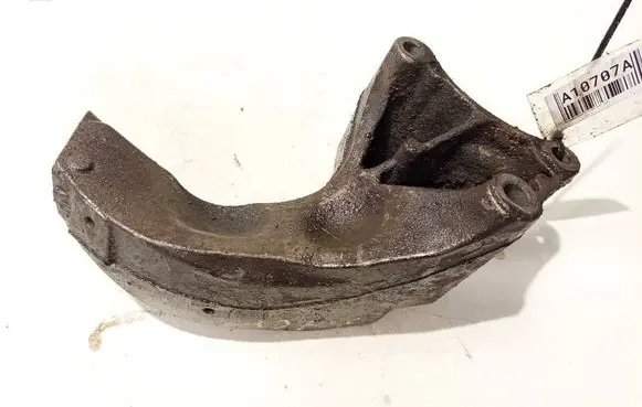 Mercedes-Benz B W245 Engine mounting bracket a1692410601