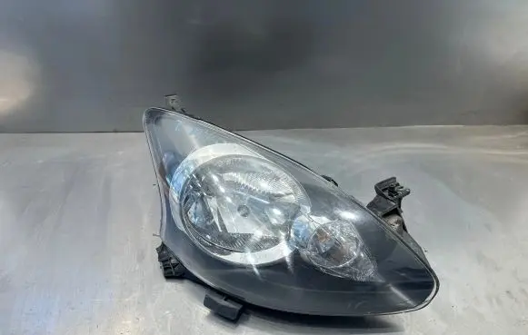Toyota Aygo AB10 Headlight/headlamp 89092755