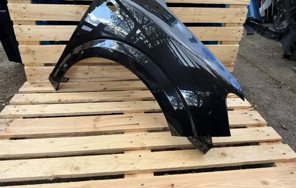 Dacia Sandero III Fender 260421916R