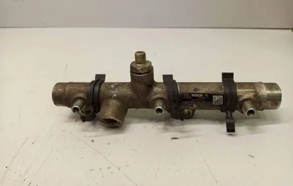 Audi A4 S4 B7 8E 8H Fuel main line pipe 059130089D