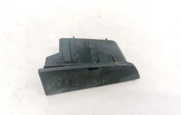 Volkswagen PASSAT B5 Car ashtray 1T0857309A